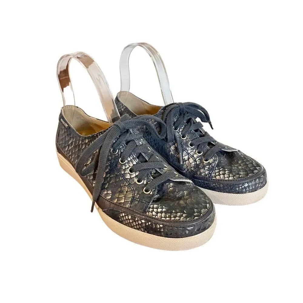 Mephisto blue runoff snakeskin leather sneakers size 6